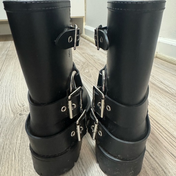 Black Waterproof Snow & Rain Boots – Star Footprint Soles – Women’s US 7 / EU 38 - Picture 2 of 5